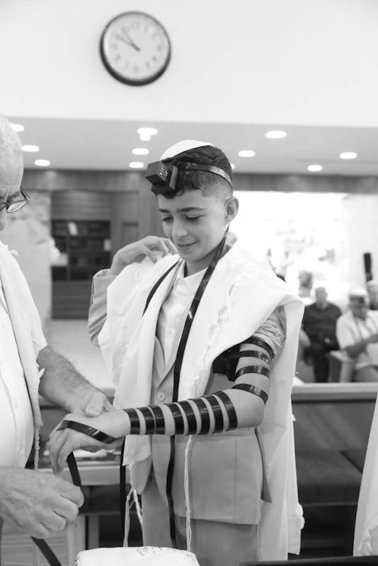 שמחה בבית הכנסת